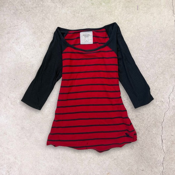 Abercrombie & Fitch striped top, red and navy, soft 3/4 sleeve casual shirt - Picture 1 of 4